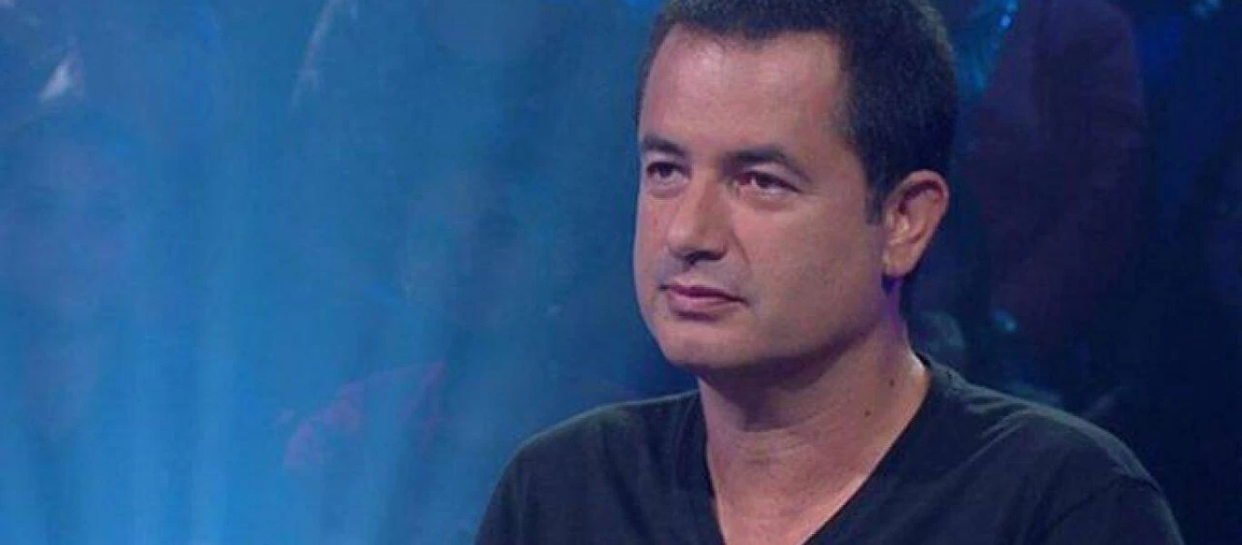 Ατζούν Ιλιτζαλί: Ο συνεργάτης του ΣΚΑΪ συνεχάρη τους Τούρκους ποδοσφαιριστές για τον χαιρετισμό της τουρκικής εισβολής!